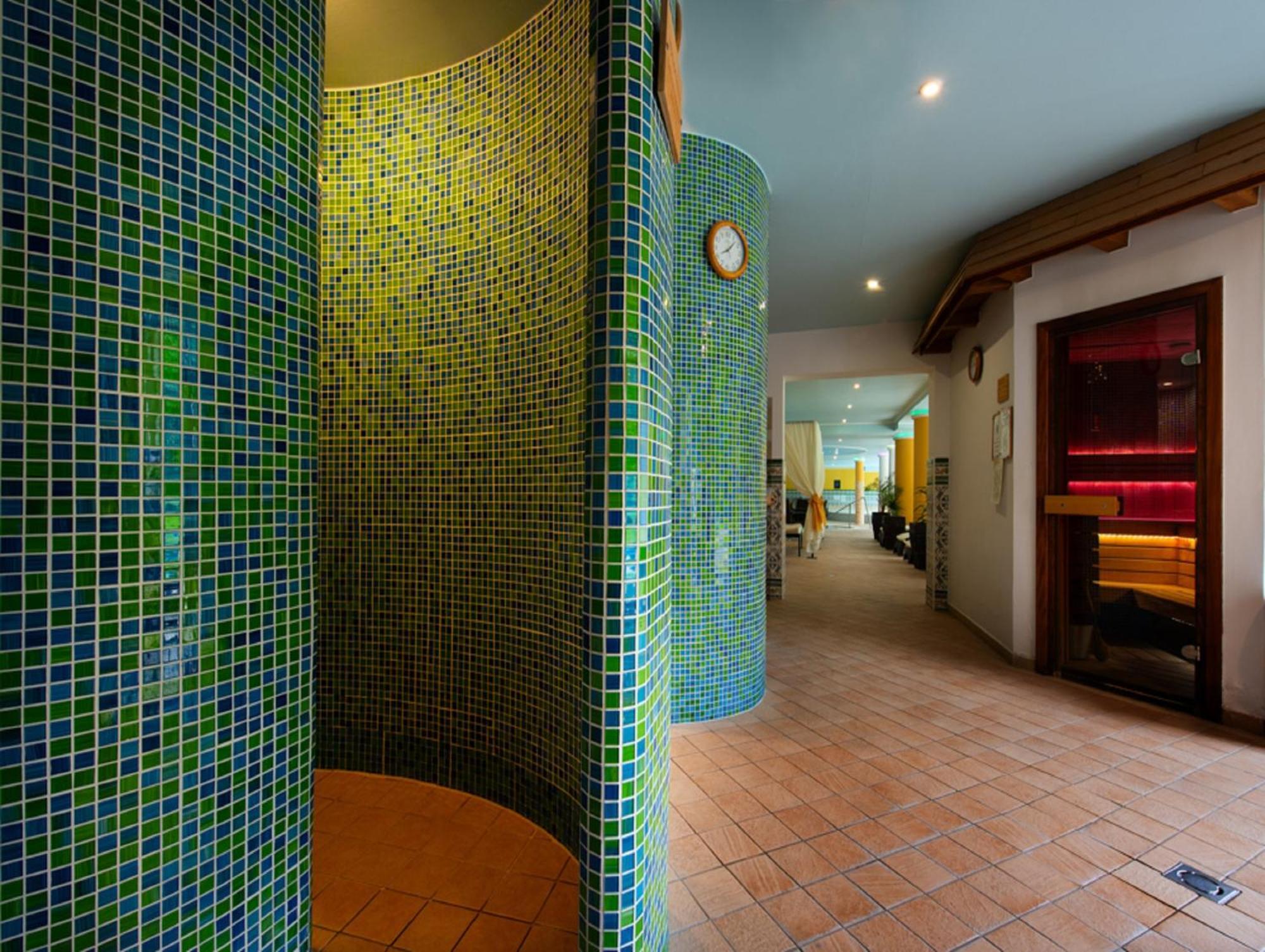 Calimbra Wellness Hotel Superior Miskolc Exterior foto